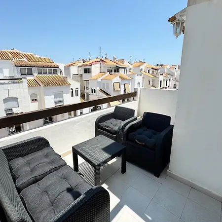 El Paraiso, 1 Bedroom 300m From The Sea Lägenhet *