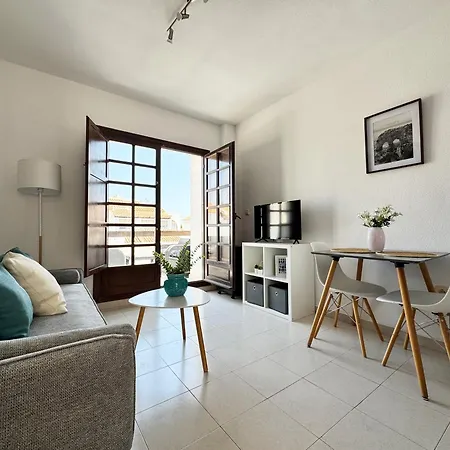 El Paraiso, 1 Bedroom 300m From The Sea Lägenhet *